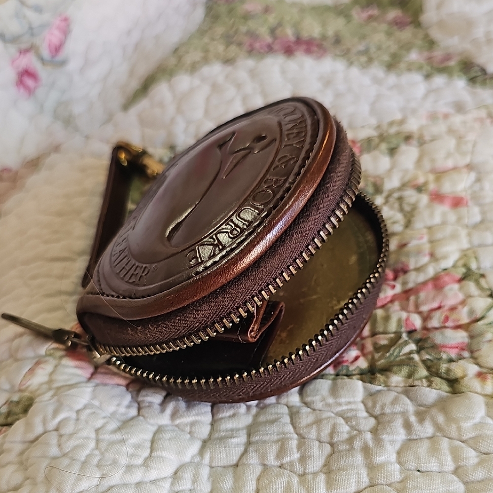 Vintage Dooney & Bourke AWL Taupe & Burnt Cedar Duck Coin Purse - Picture 11 of 16